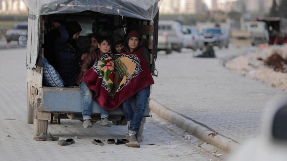 Iyad y su familia supervivientes terremoto Siria