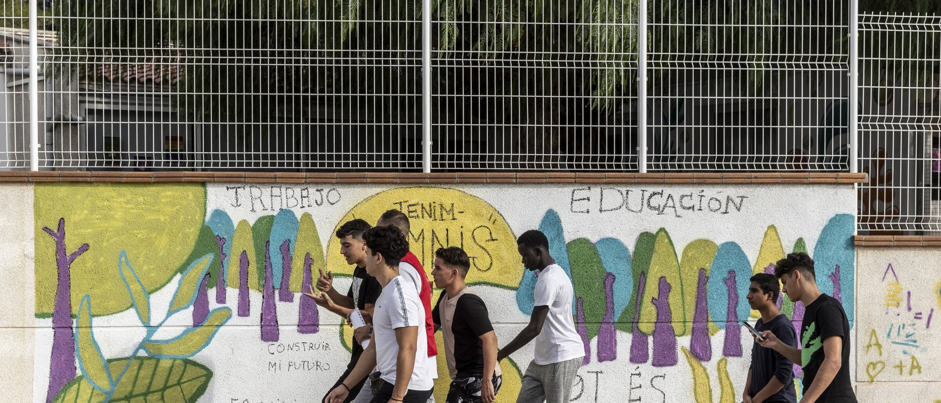 niños jovenes migrantes en Barcelona