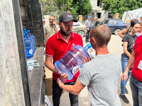 Entrega agua potable