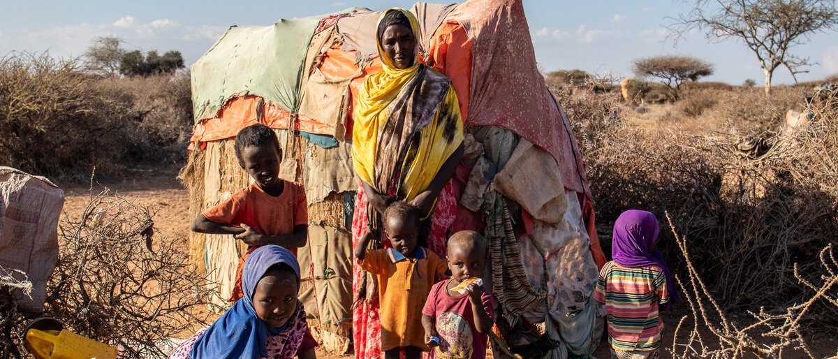 Sayid con su madre Canab y su familia. Somalia